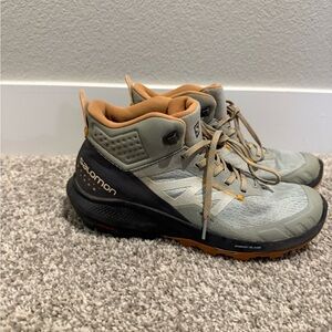 Salomon Outpulse Mid Gore-Tex Women’s Hiking Boots